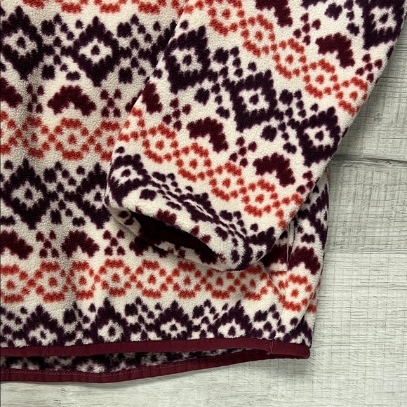 Patagonia and Lands' End Women’s Fleece Pullovers - Brown and Red Pattern - Picture 8 of 9